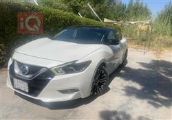 Nissan Maxima